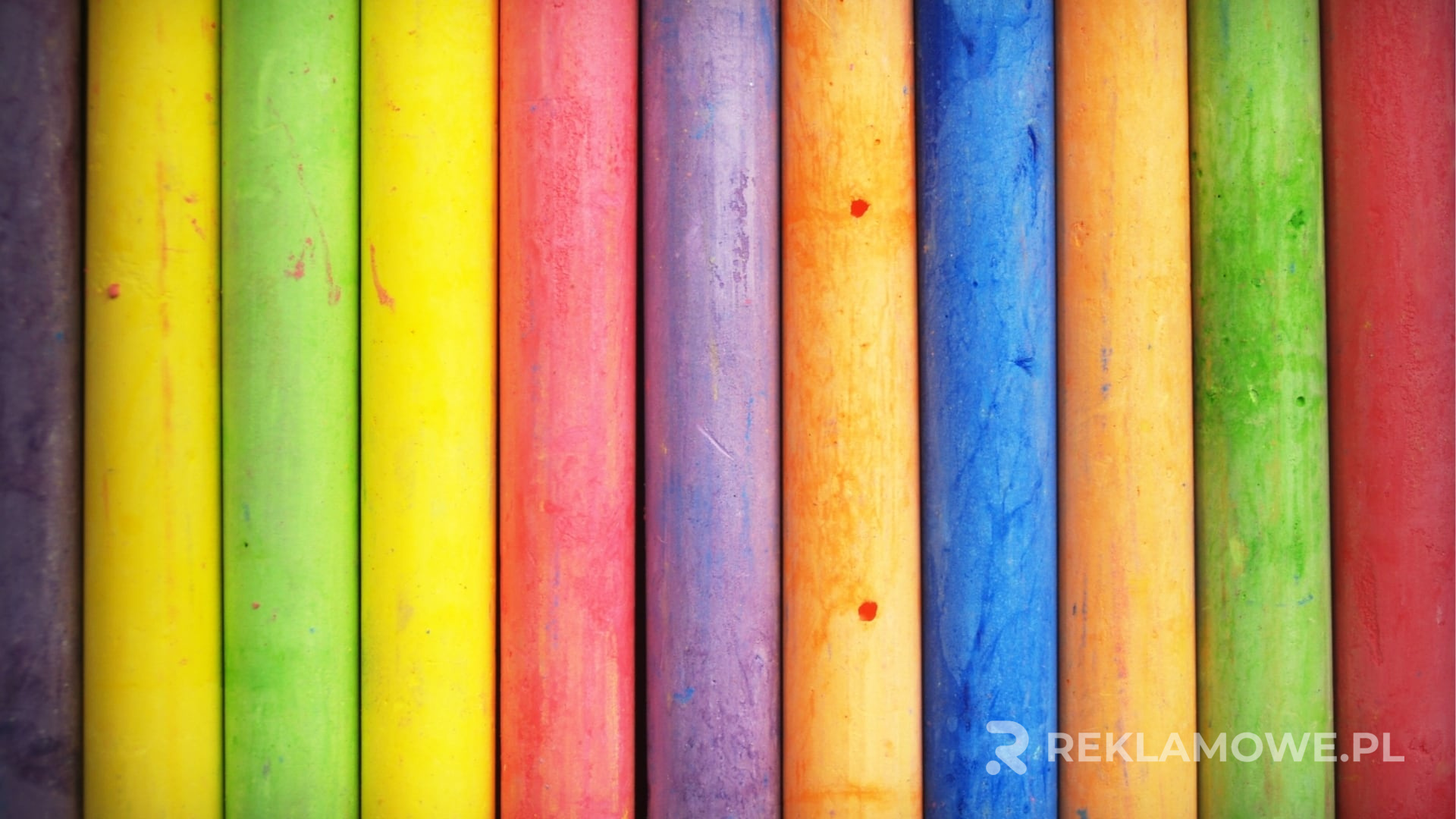Kolory i style różnorodnych kredek reklamowych