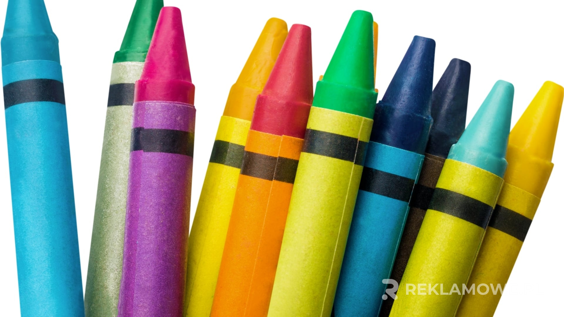 Kredki reklamowe dla dzieci – kolorowe kredki używane podczas rysowania
